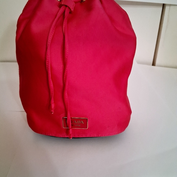 PRADA Hot Pink Drawstring Bucket Perfums - Picture 7 of 15
